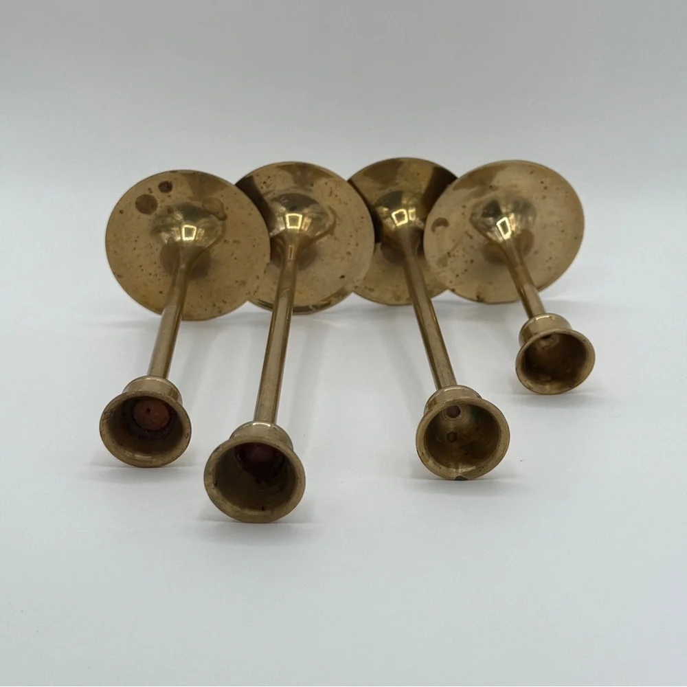 set of four brass candlesticks of varying heights holiday vintage cottagecore - Picture 2 of 7